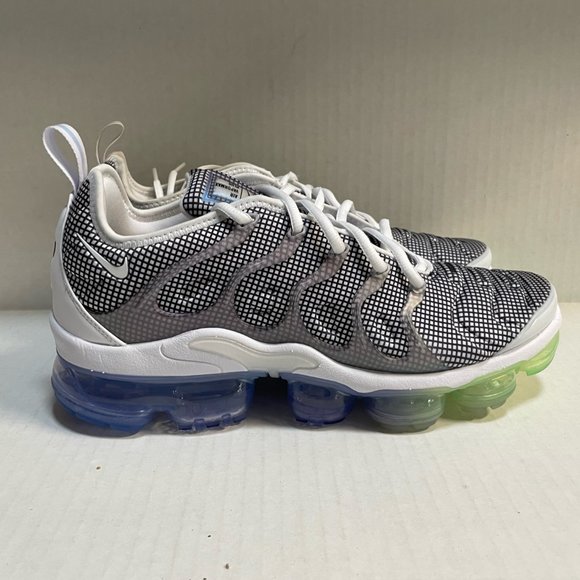 vapormax plus grid print